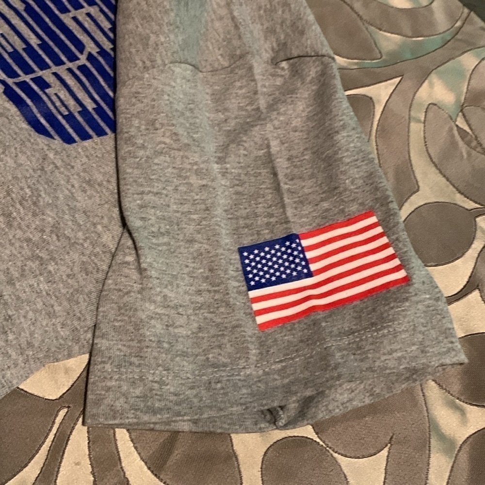 NWT YOUNG & RECKLESS PATRIOTIC TEESHIRT MEDIUM RED WHITE BLUE SKATE LIFE - Picture 3 of 4